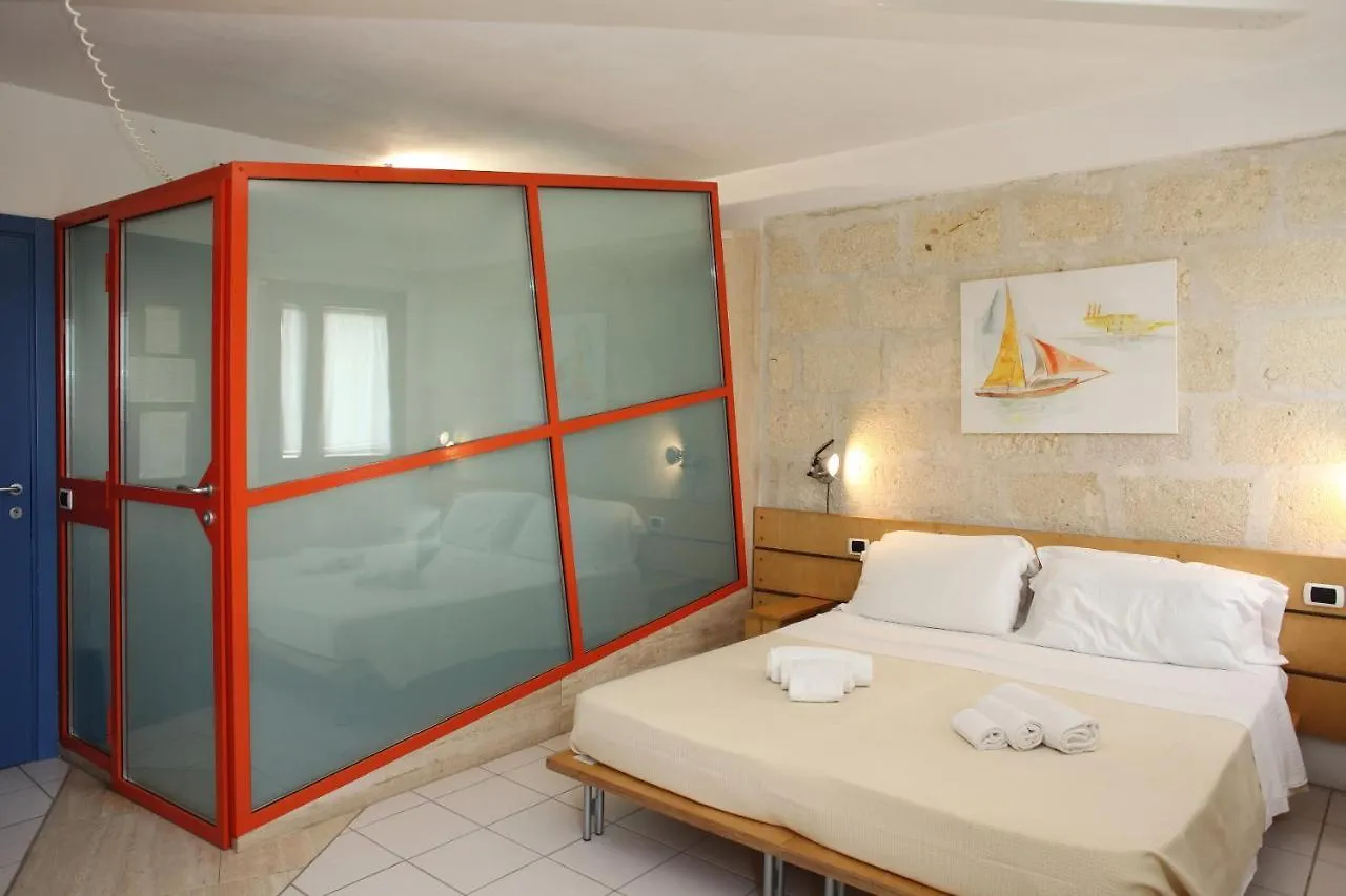 Hotel Delle Cave Favignana 3*,