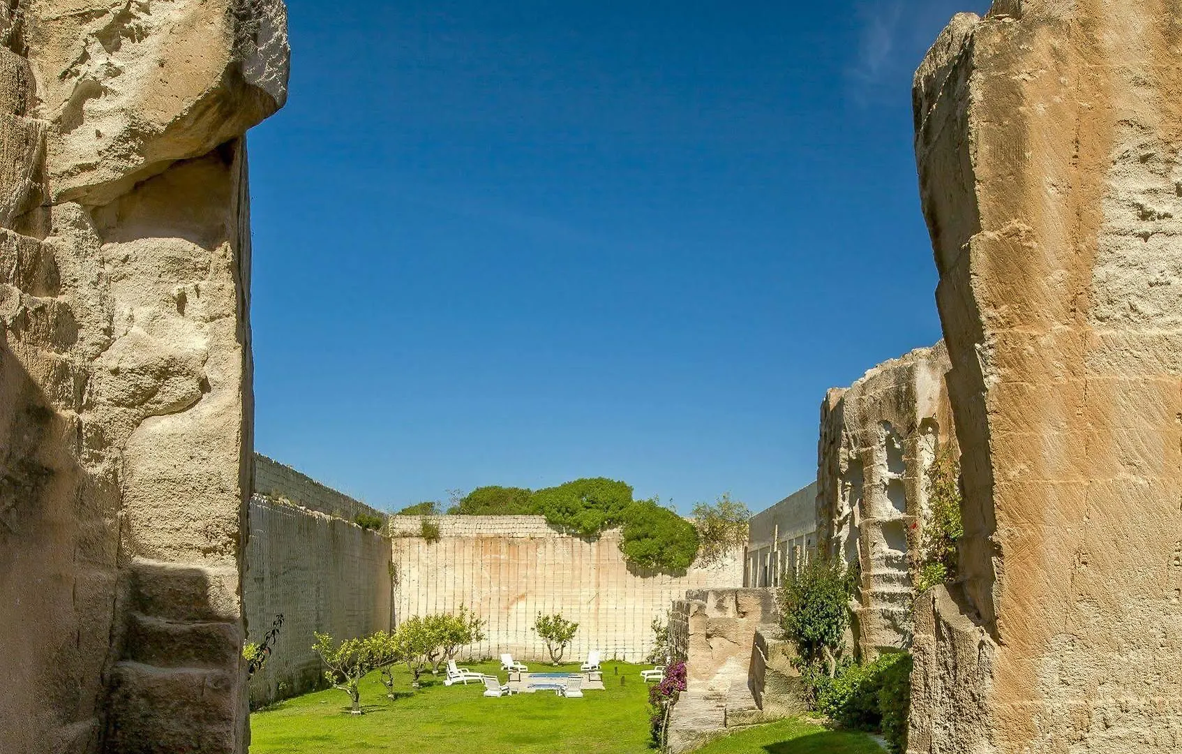 Hotel Delle Cave Favignana 3*,